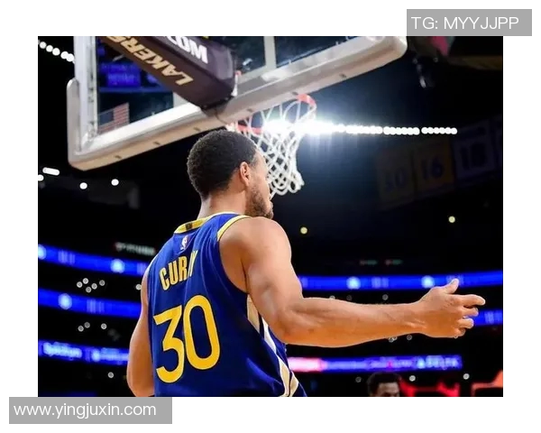 库里三分球总数超越4000成历史第一人再创辉煌成就